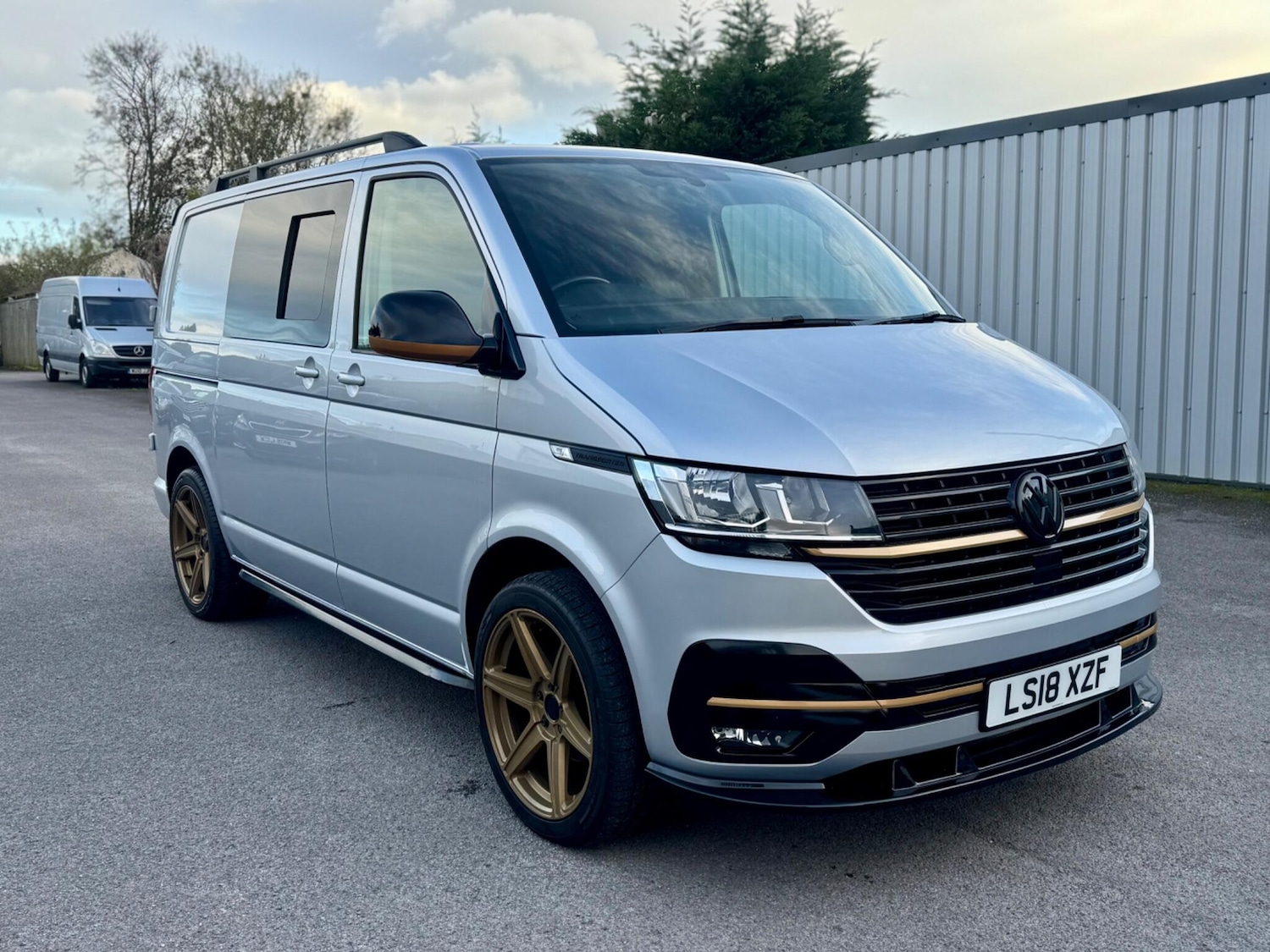 Used Volkswagen Transporter 2018 for sale - 77344777: Photo 2