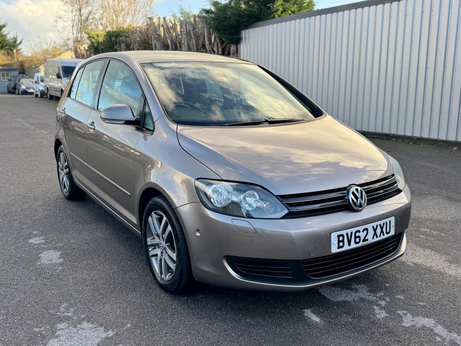 Used Volkswagen Golf Plus 2012 for sale - 76644668: Photo 2