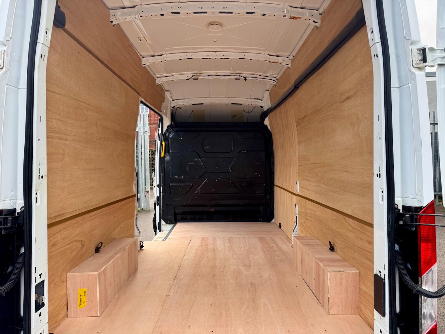 Used Ford Transit 2018 for sale - 77484396: Photo 18