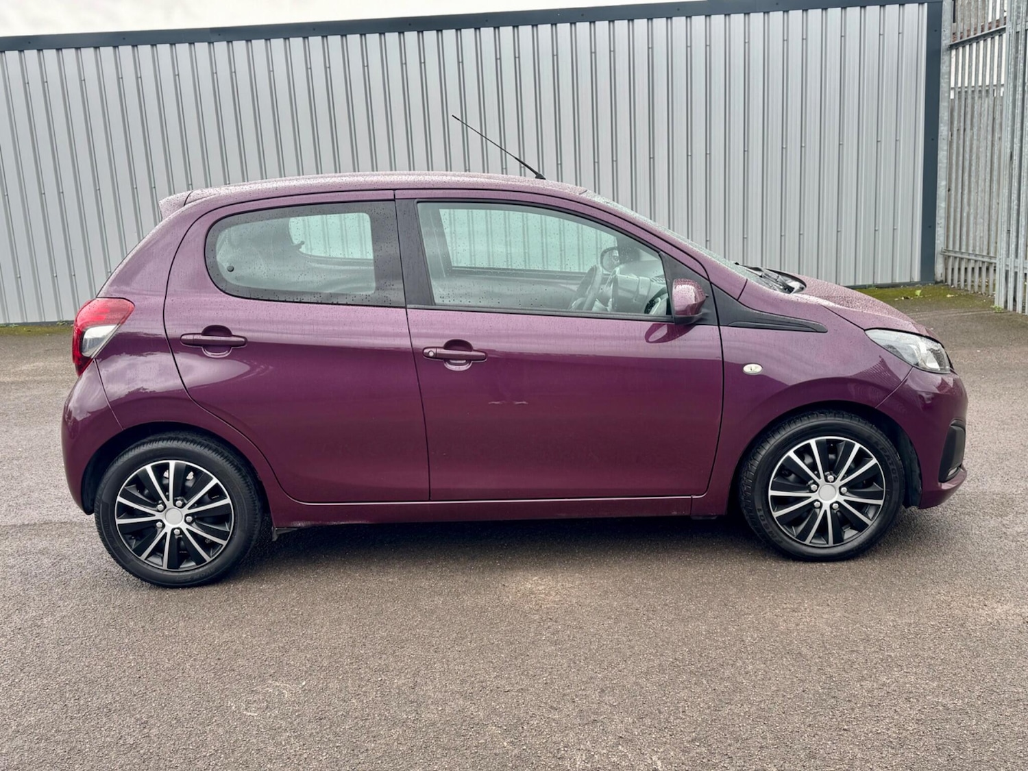 Used Peugeot 108 for sale - 76473080: Photo 11