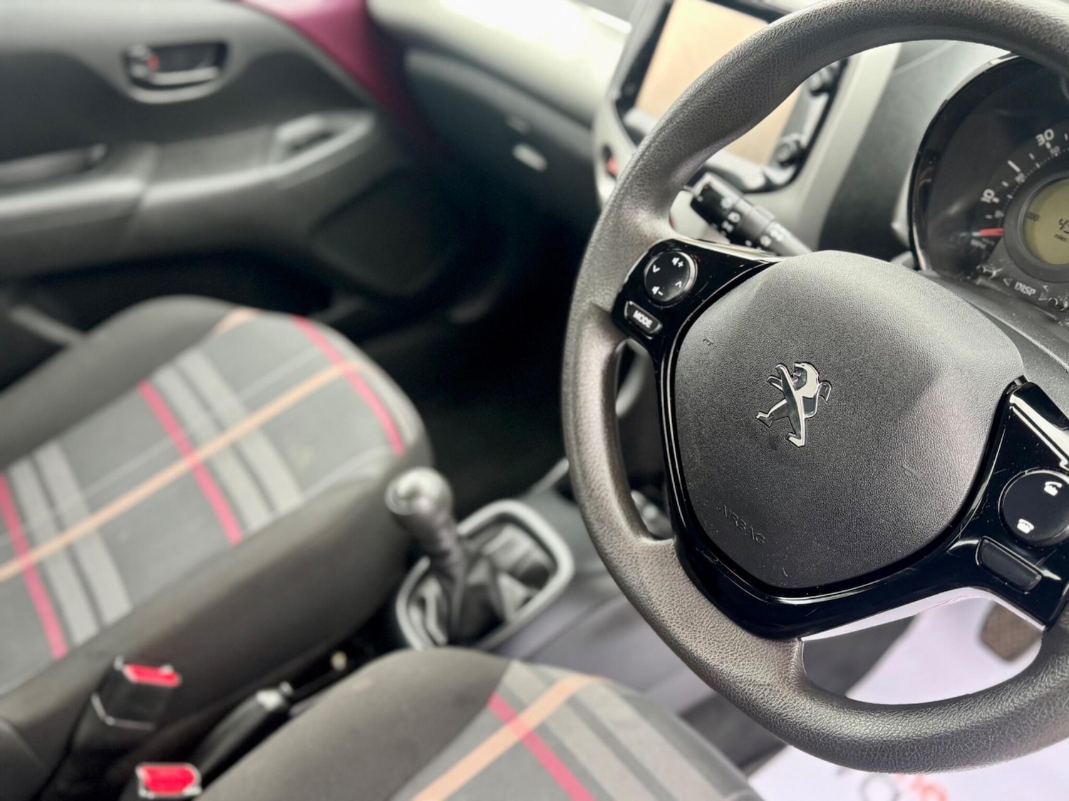 Used Peugeot 108 for sale - 76473080: Photo 14