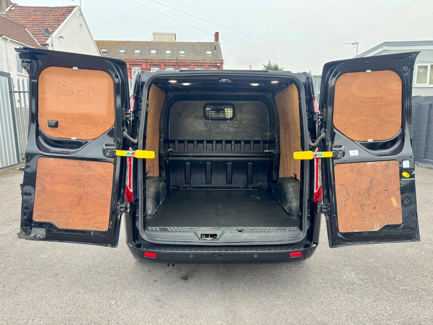 Used Ford Transit Custom 2022 for sale - 76284131: Photo 11
