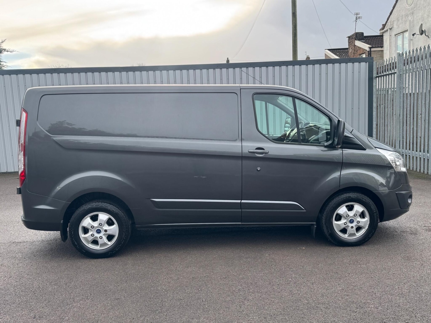 Used Ford Transit Custom 2016 for sale - 76824337: Photo 10