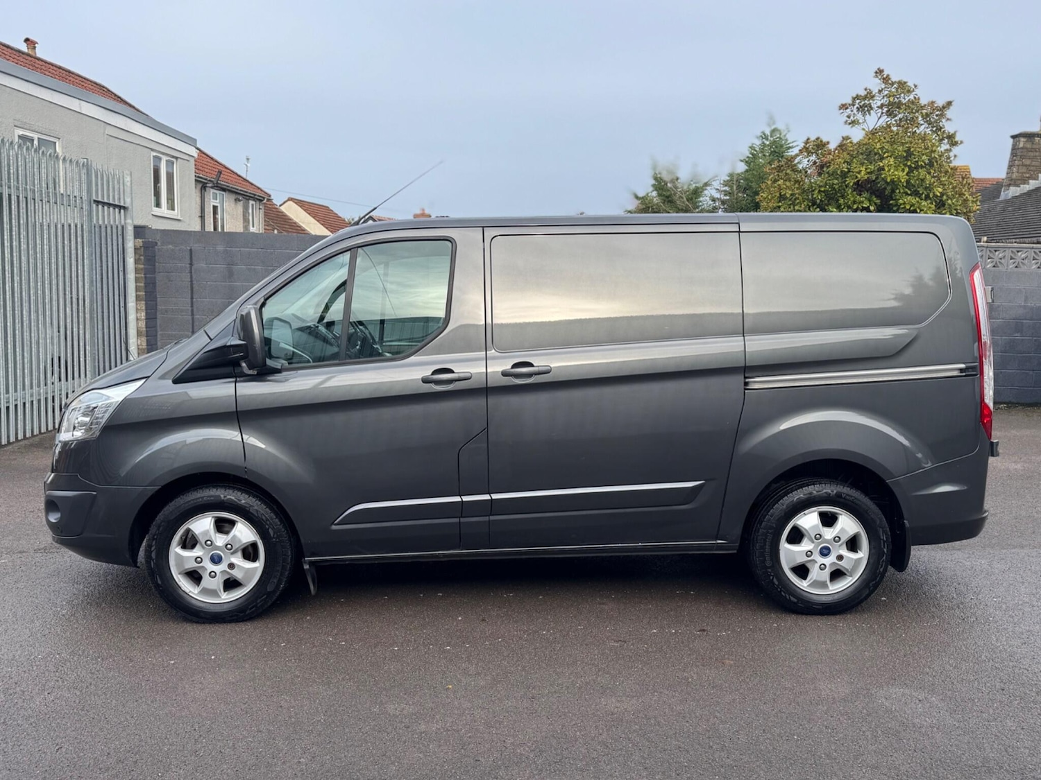 Used Ford Transit Custom 2016 for sale - 76824337: Photo 6