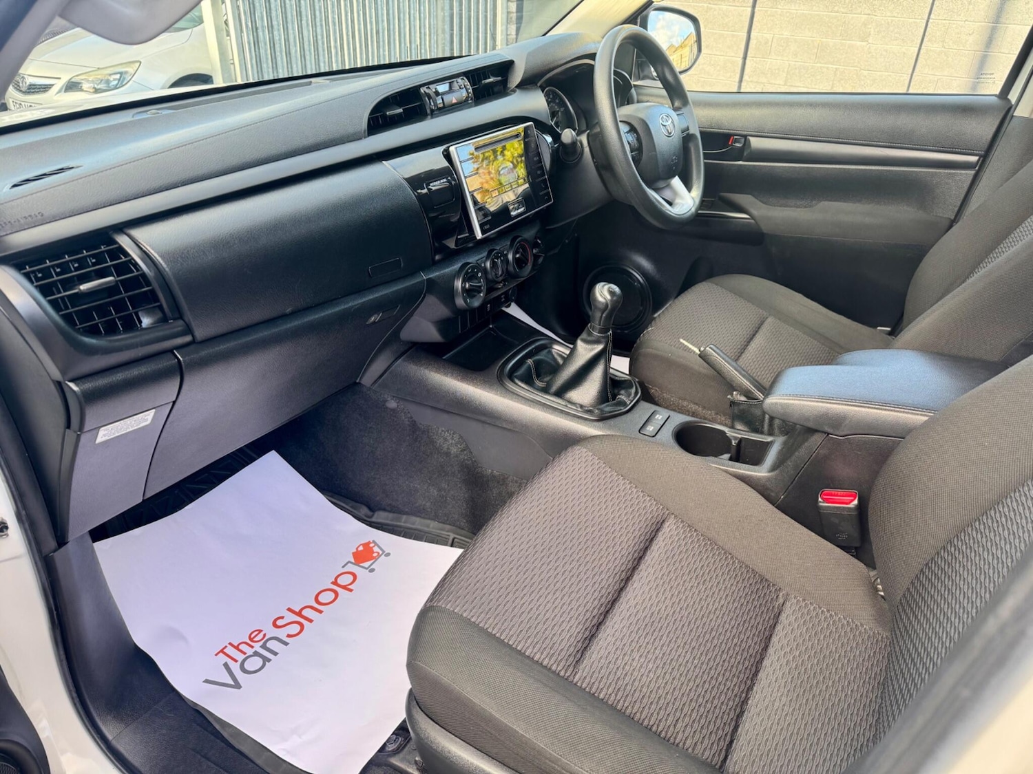 Used Toyota Hilux 2020 for sale - 76802316: Photo 14