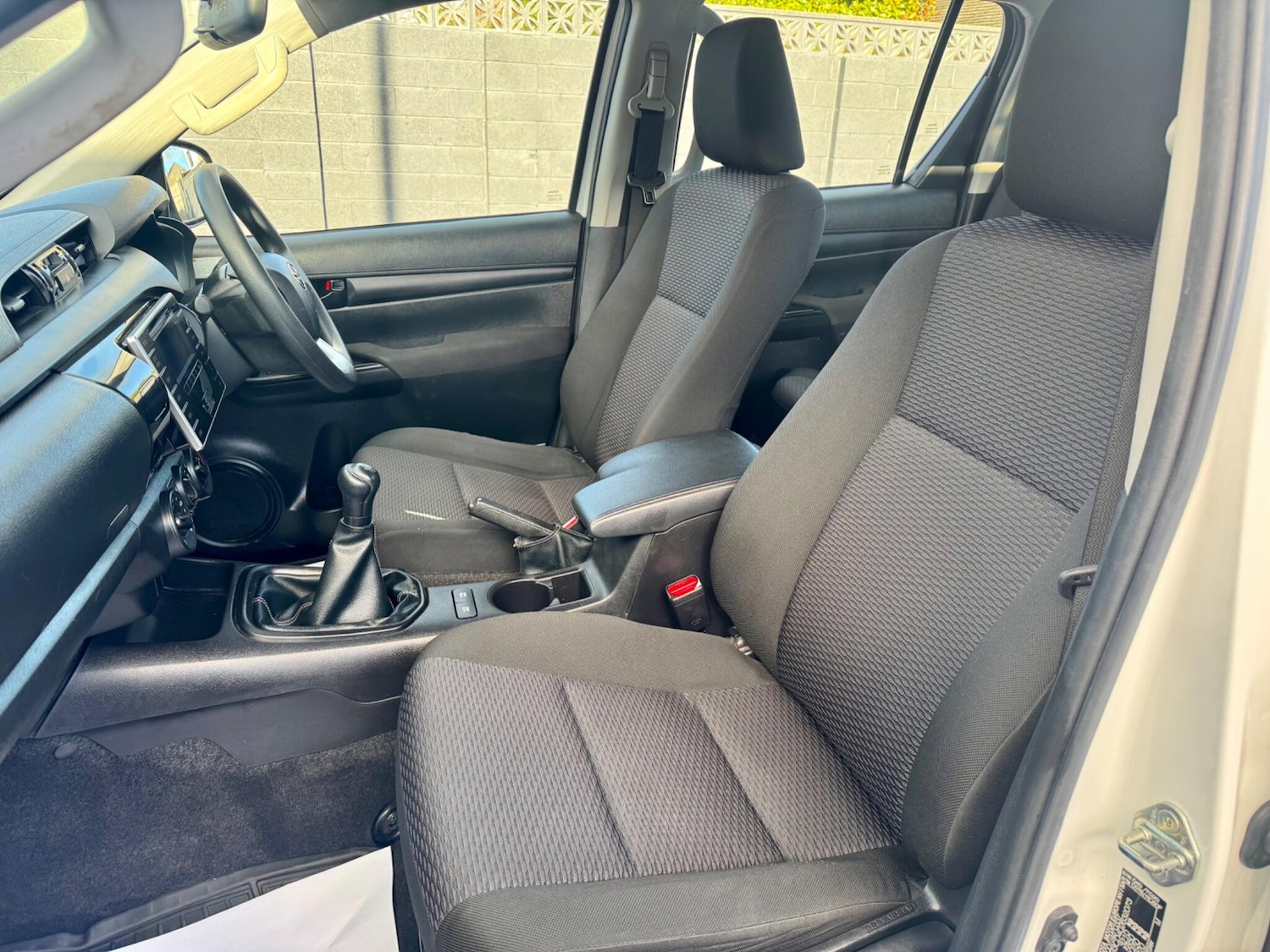 Used Toyota Hilux 2020 for sale - 76802316: Photo 15