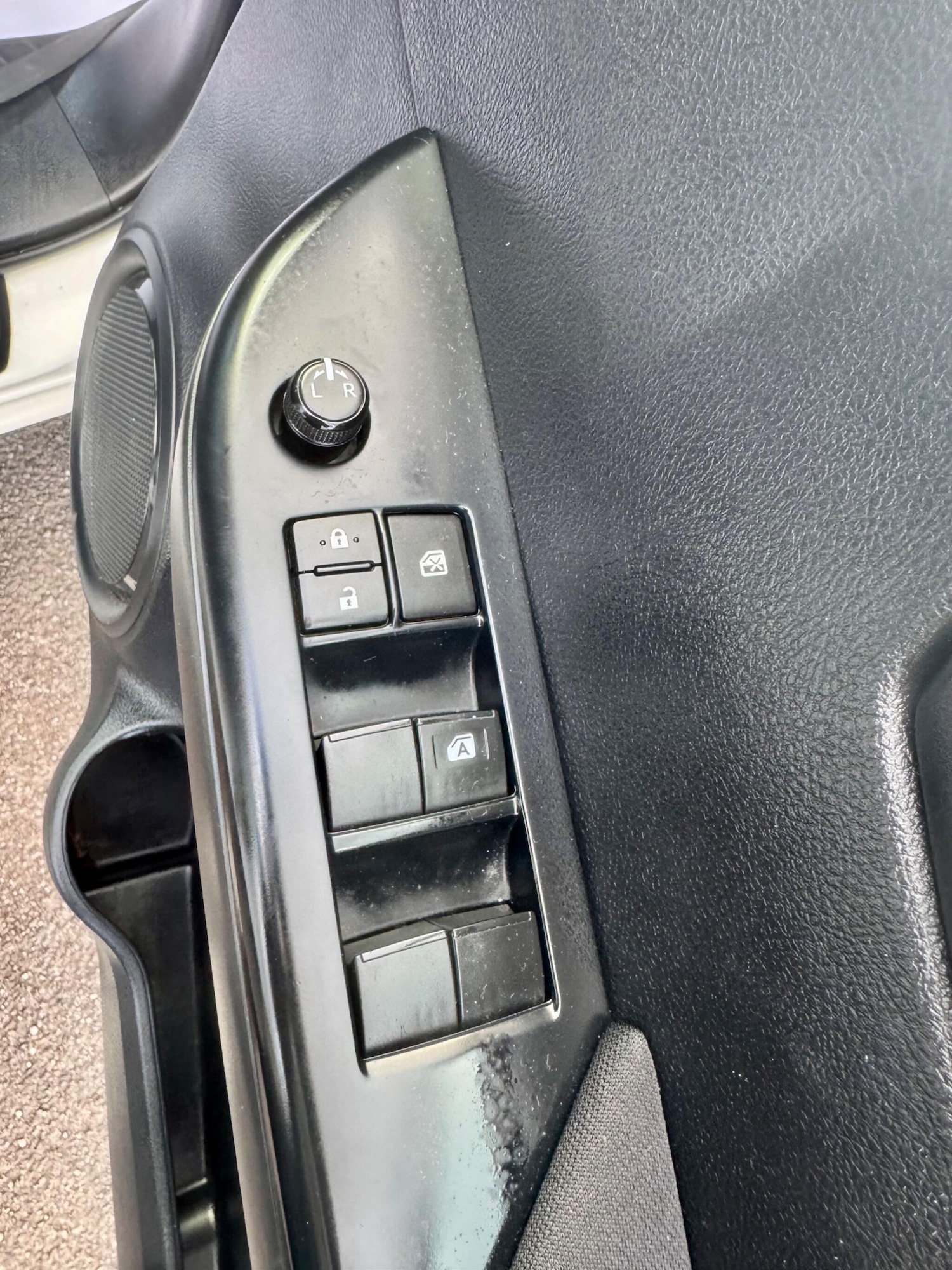 Used Toyota Hilux 2020 for sale - 76802316: Photo 28