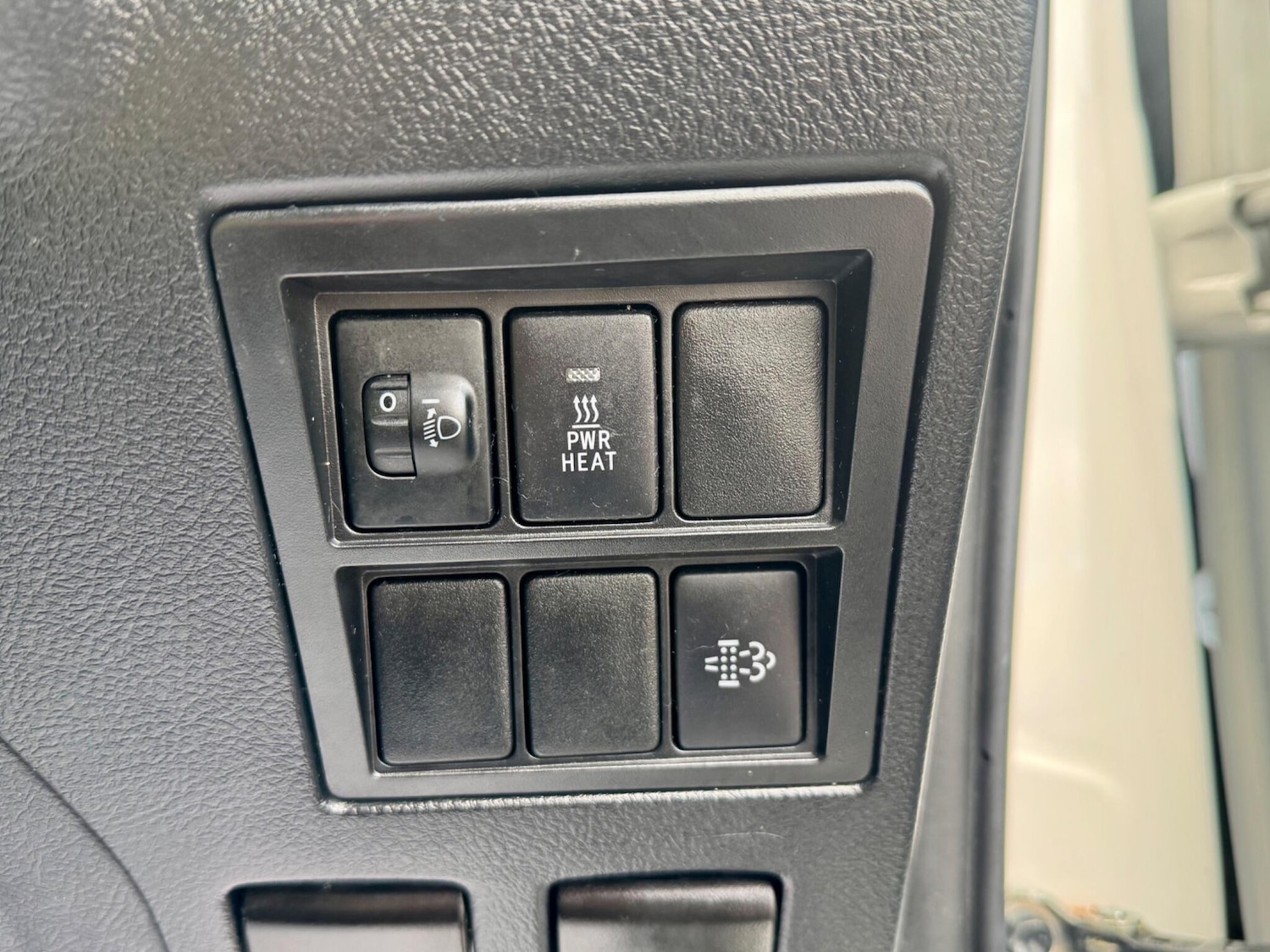 Used Toyota Hilux 2020 for sale - 76802316: Photo 29