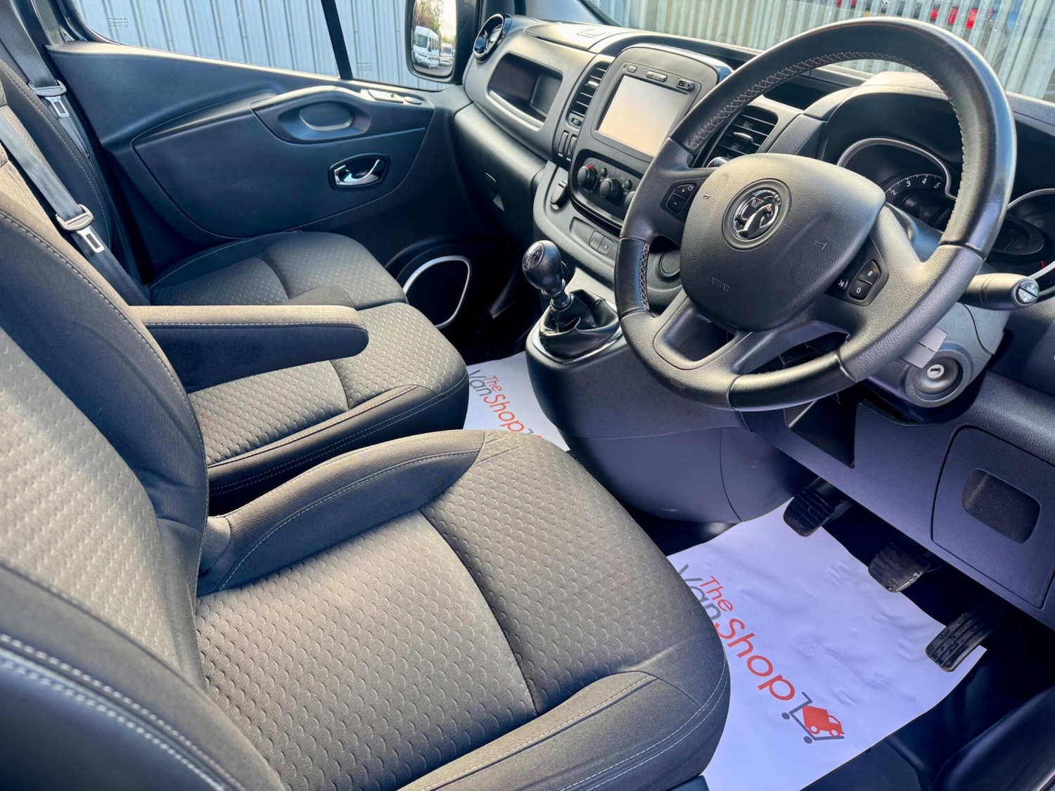 Used Vauxhall Vivaro 2017 for sale - 76360324: Photo 12