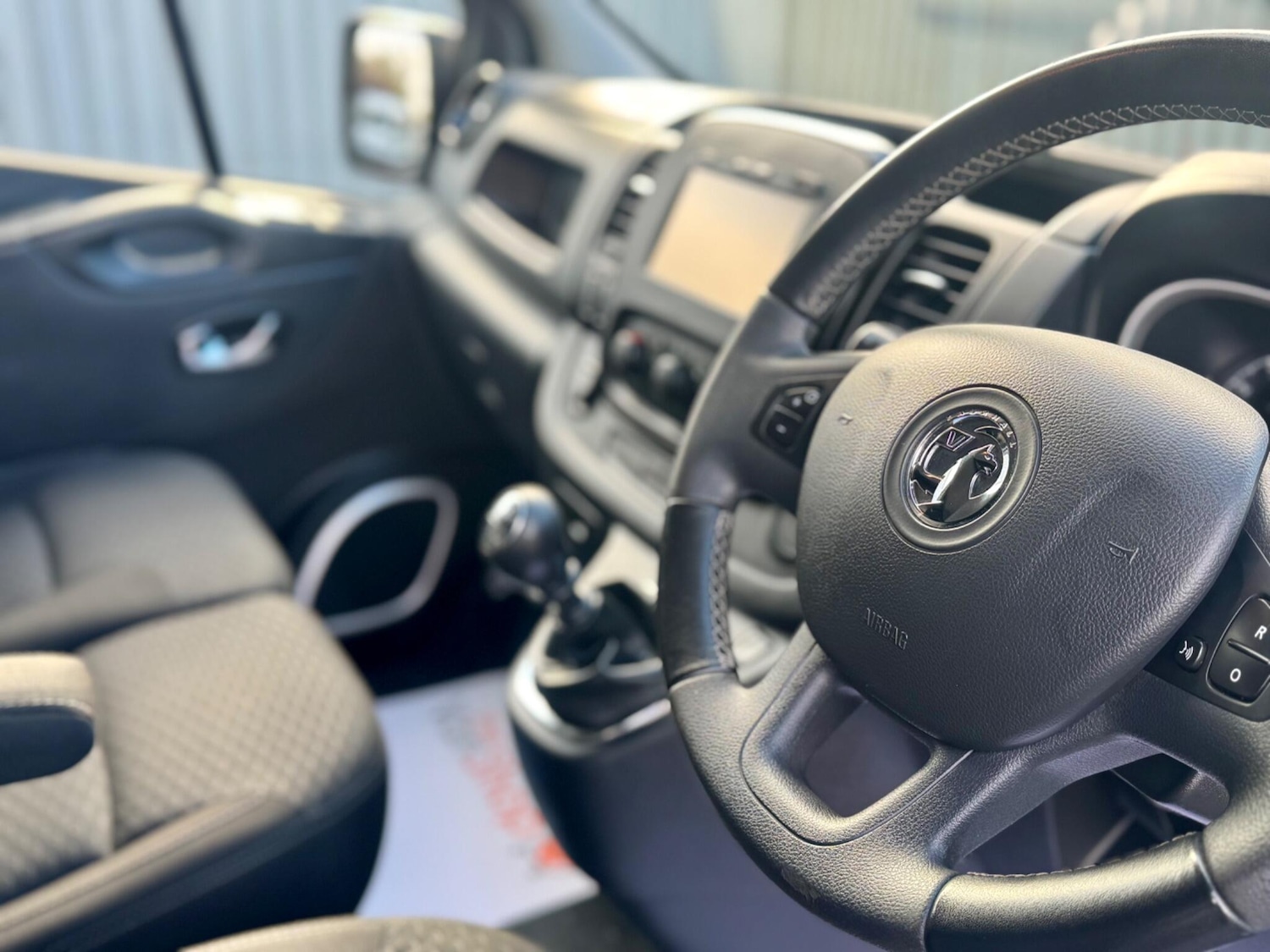 Used Vauxhall Vivaro 2017 for sale - 76360324: Photo 13