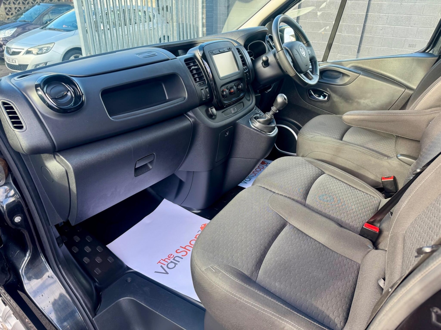 Used Vauxhall Vivaro 2017 for sale - 76360324: Photo 14