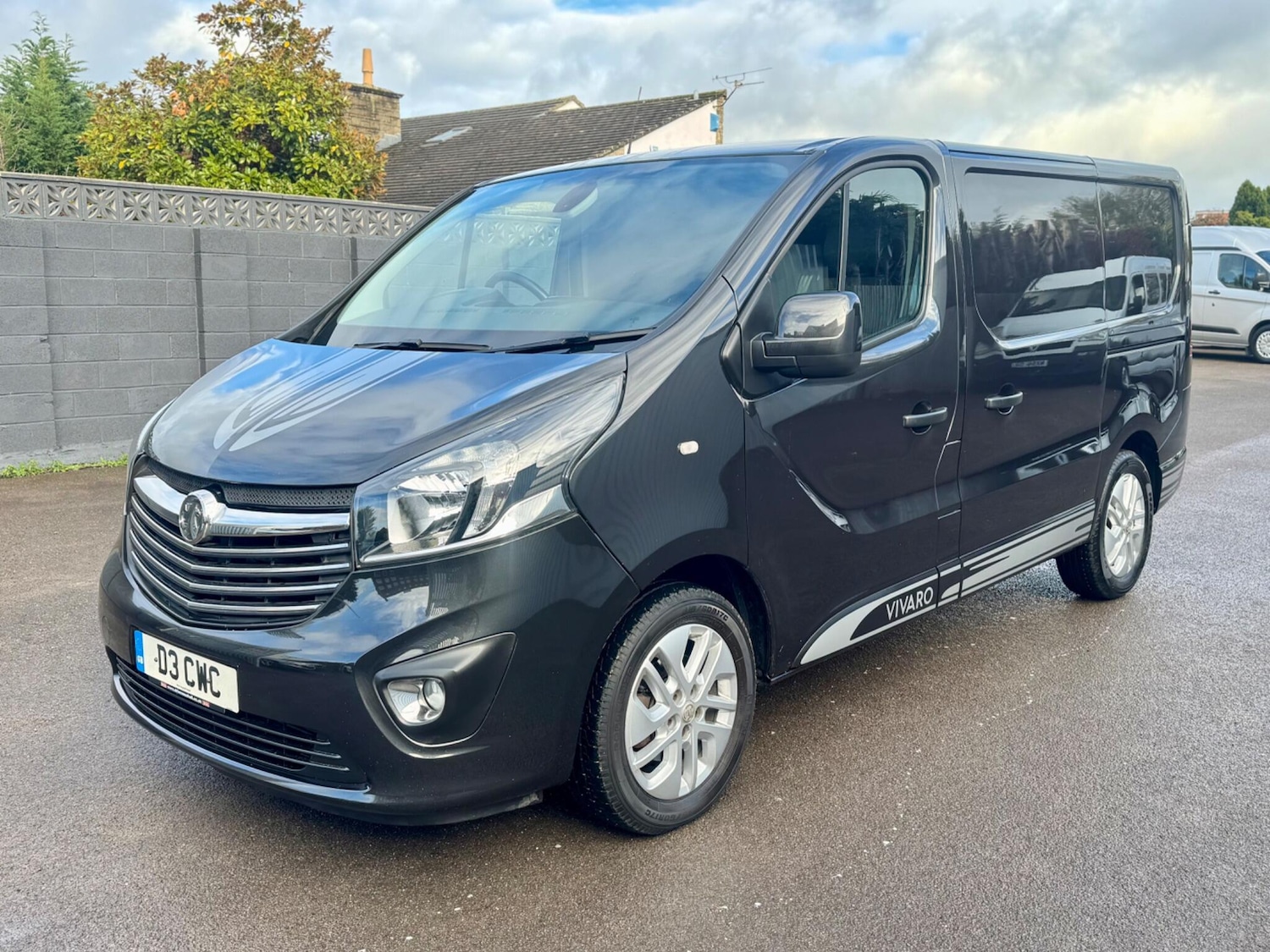 Used Vauxhall Vivaro 2017 for sale - 76360324: Photo 4