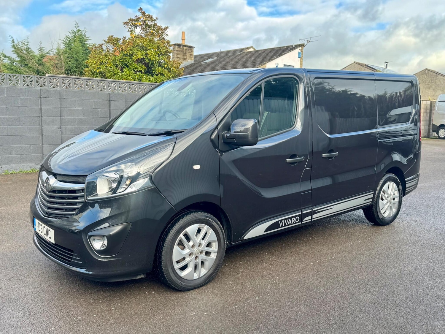 Used Vauxhall Vivaro 2017 for sale - 76360324: Photo 5