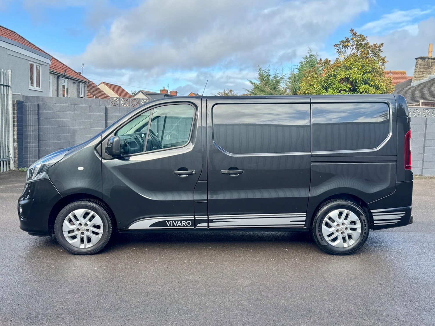 Used Vauxhall Vivaro 2017 for sale - 76360324: Photo 6