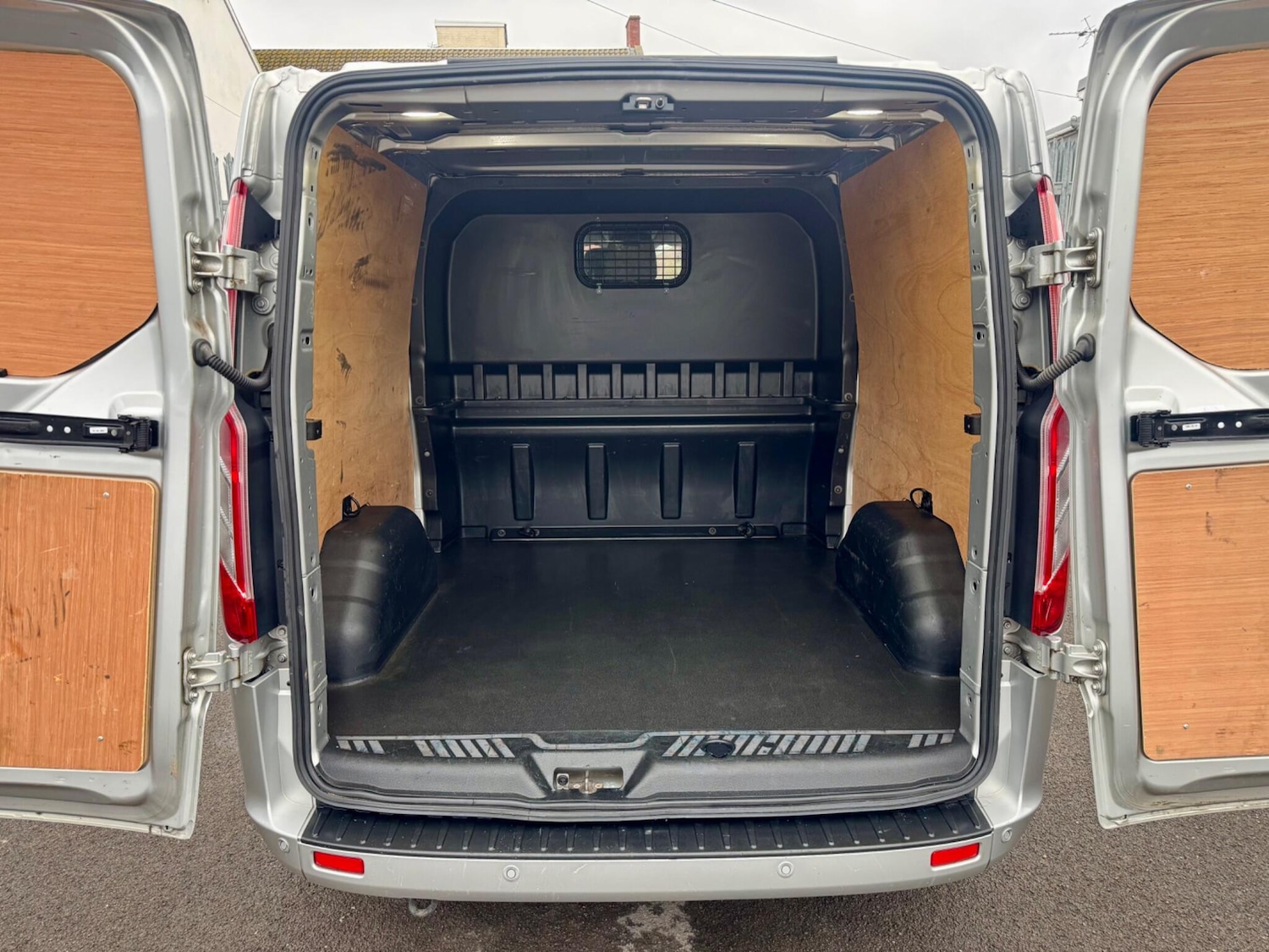 Used Ford Transit Custom 2023 for sale - 76633831: Photo 21