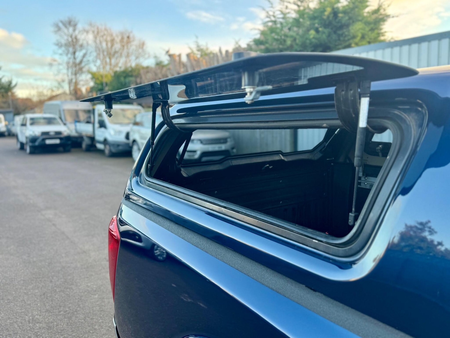 Used Nissan Navara 2017 for sale - 76765154: Photo 24