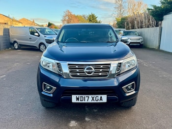 Used Nissan Navara 2017 for sale - 76765154: Photo