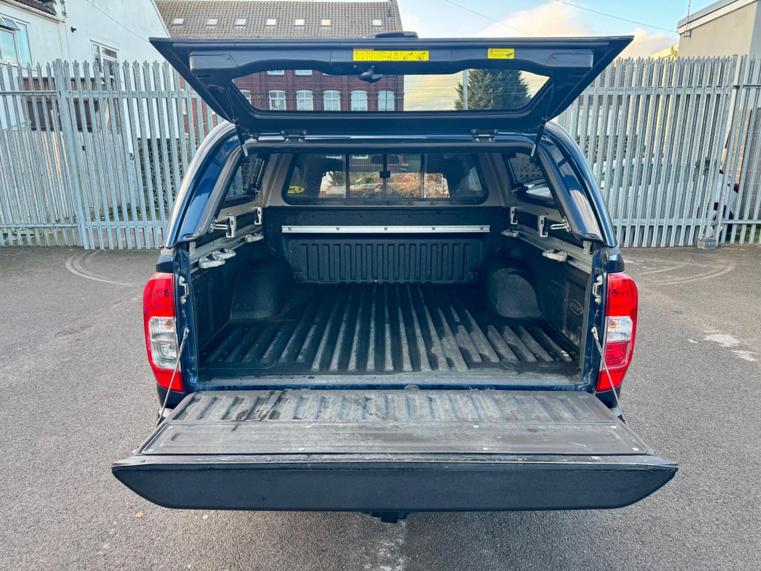 Used Nissan Navara 2017 for sale - 76765154: Photo 9