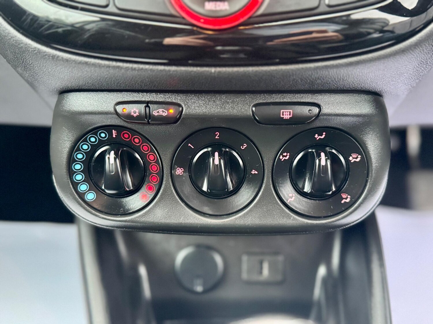 Used Vauxhall Corsa 2017 for sale - 76473850: Photo 26