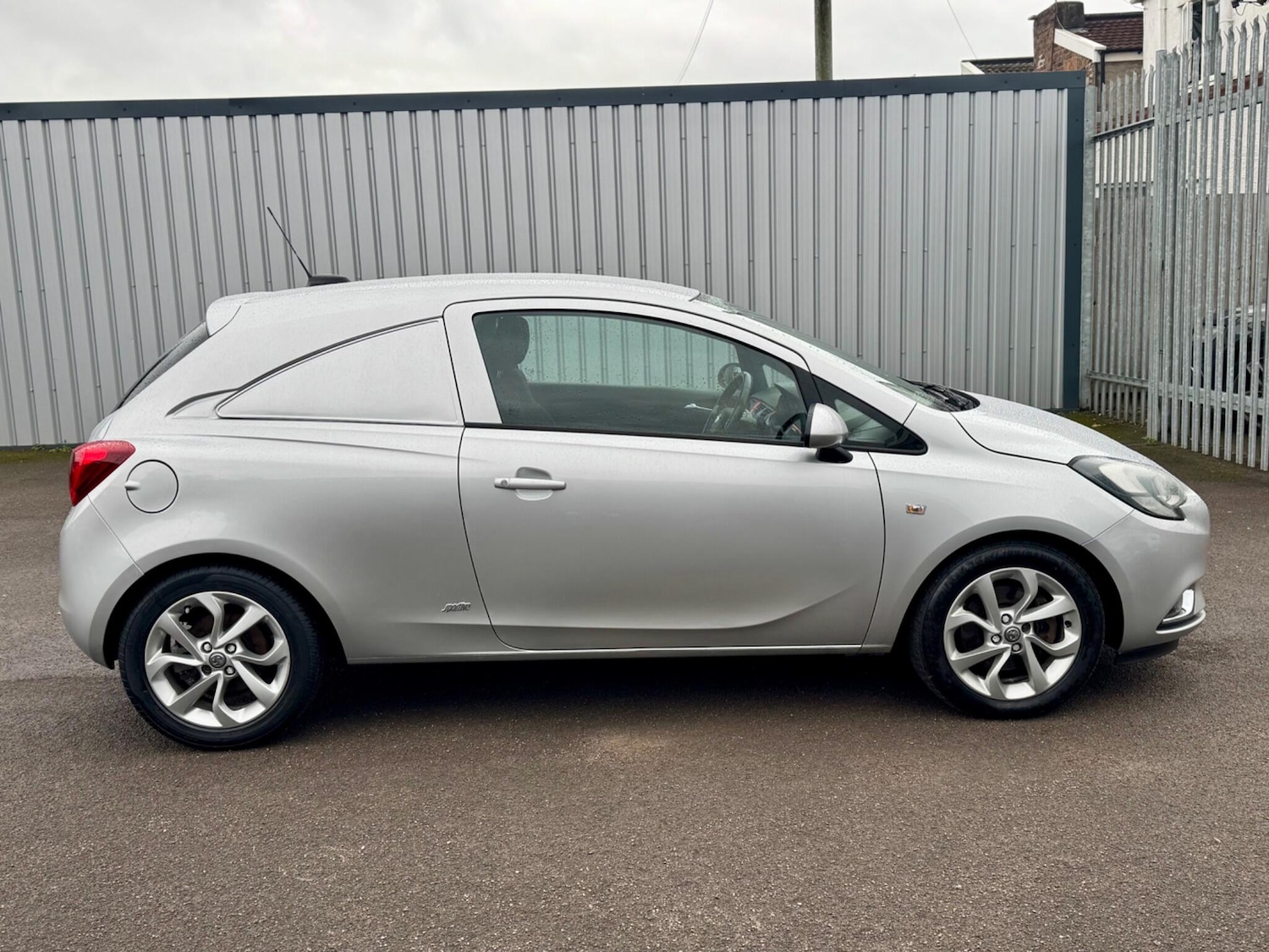 Used Vauxhall Corsa 2017 for sale - 76473850: Photo 9