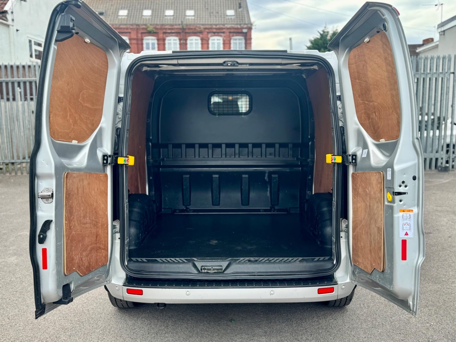 Used Ford Transit Custom 2022 for sale - 74895686: Photo 12