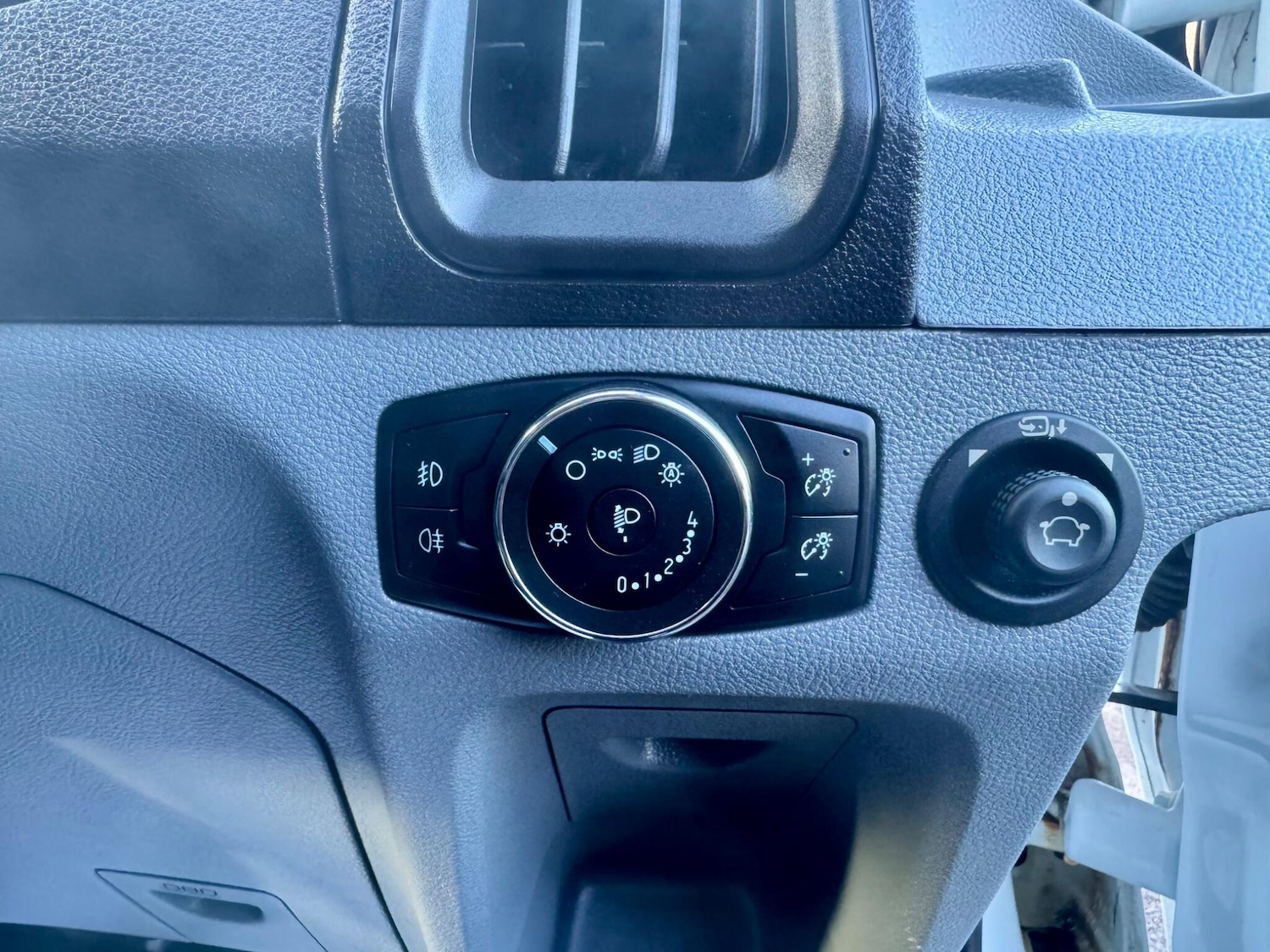 Used Ford Transit 2018 for sale - 77229389: Photo 25