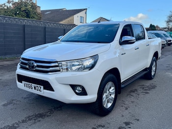 Used Toyota Hilux 2016 for sale - 76398721: Photo
