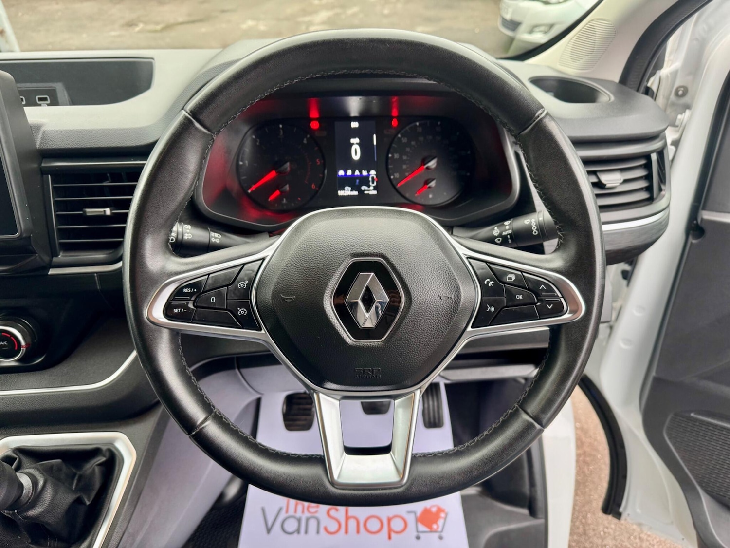 Used Renault Trafic 2022 for sale - 76633324: Photo 26