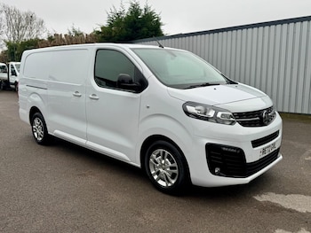 Vauxhall Vivaro feature image