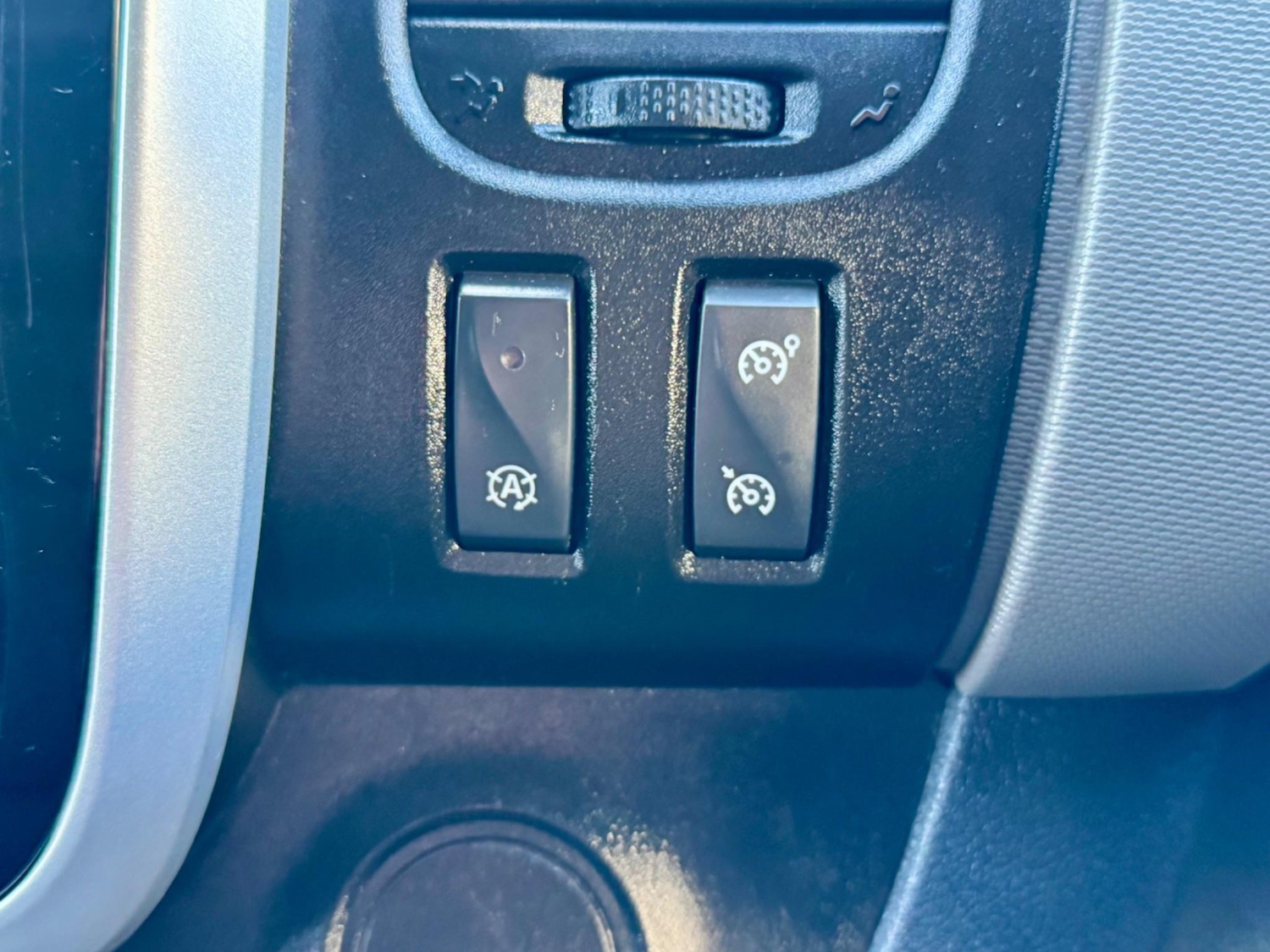 Used Renault Trafic 2019 for sale - 76690057: Photo 35