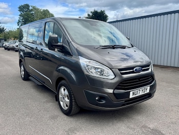 Used Ford Tourneo Custom 2017 for sale - 78586856: Photo
