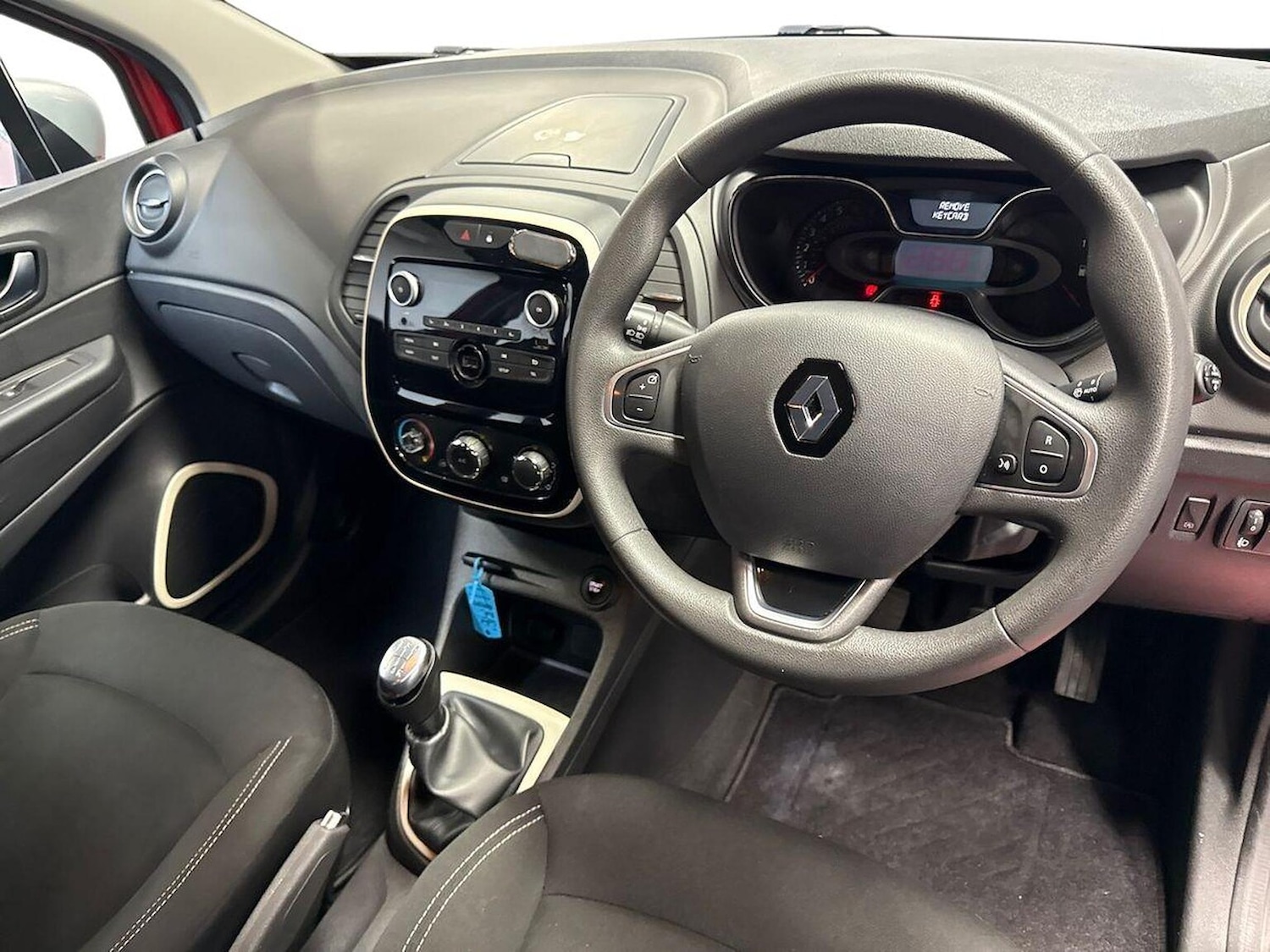 Used Renault Captur 2018 for sale - 76736686: Photo 15