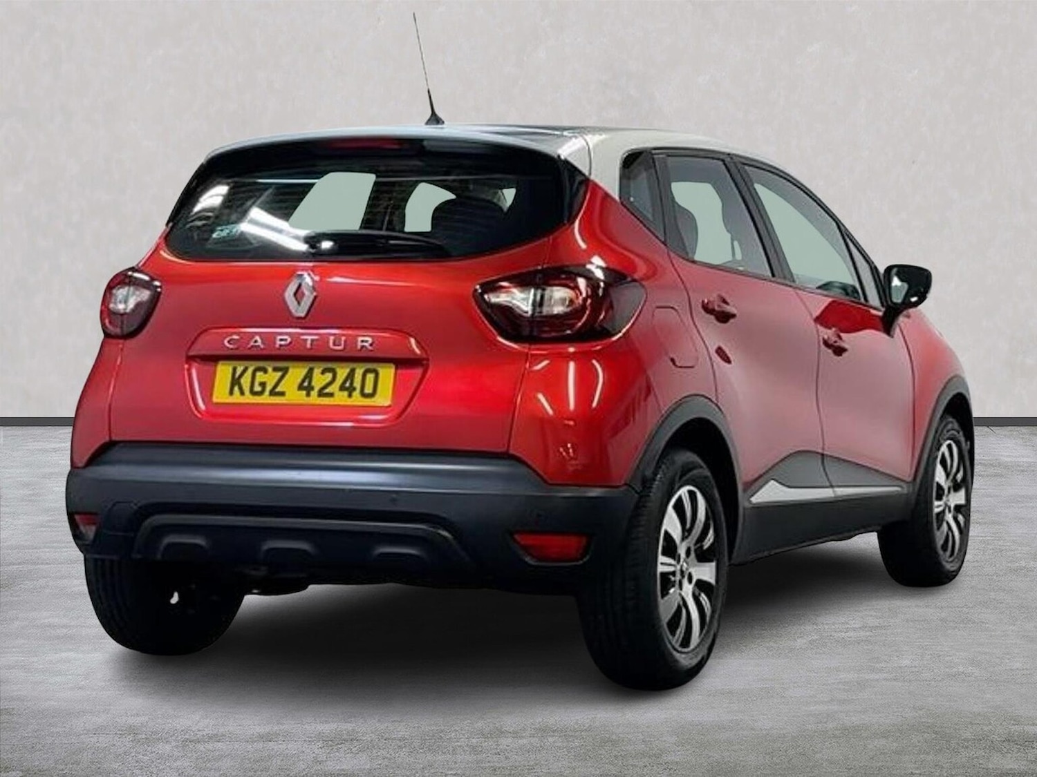 Used Renault Captur 2018 for sale - 76736686: Photo 18