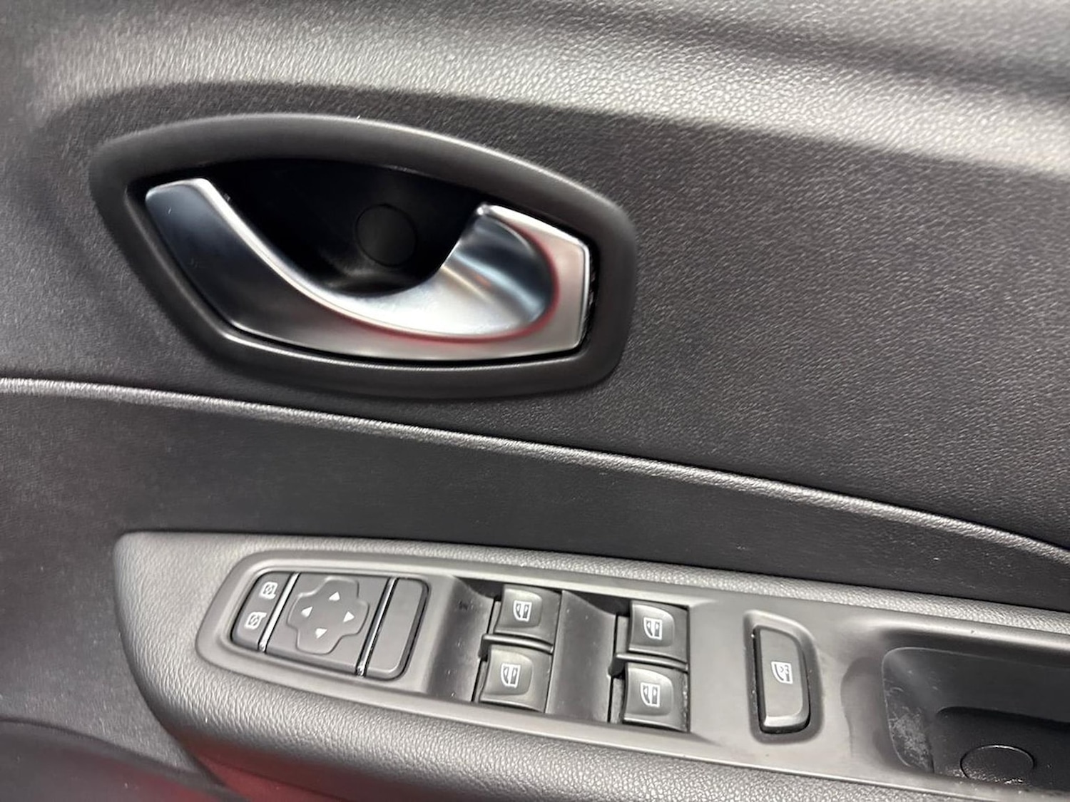 Used Renault Captur 2018 for sale - 76736686: Photo 21