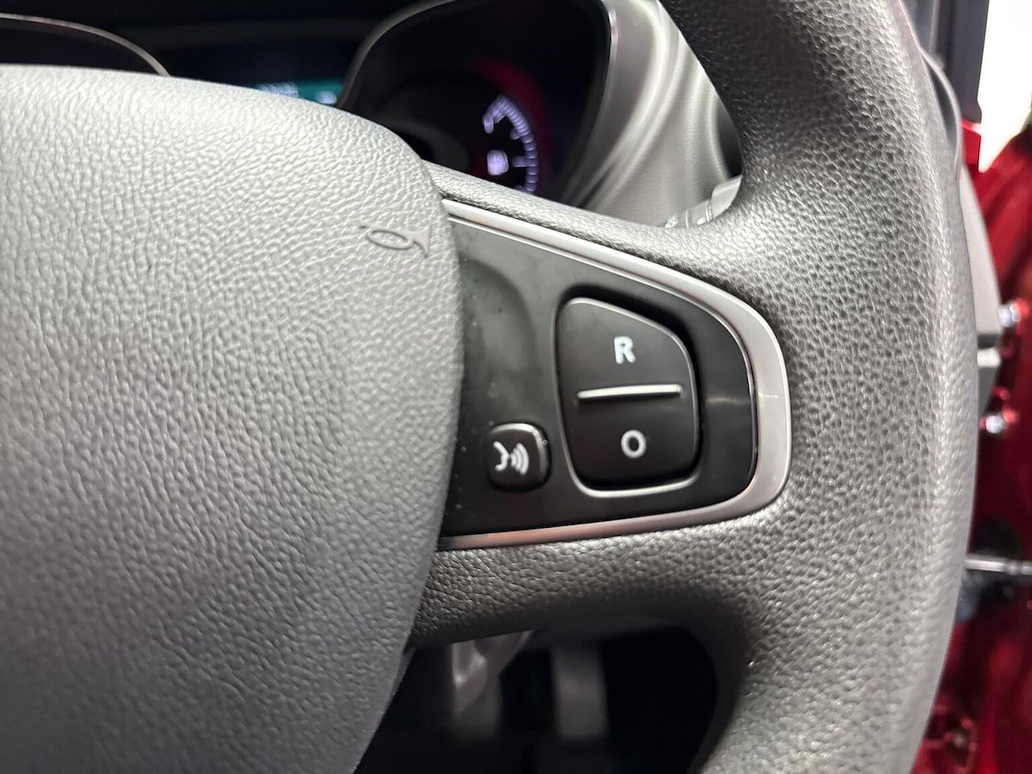 Used Renault Captur 2018 for sale - 76736686: Photo 24