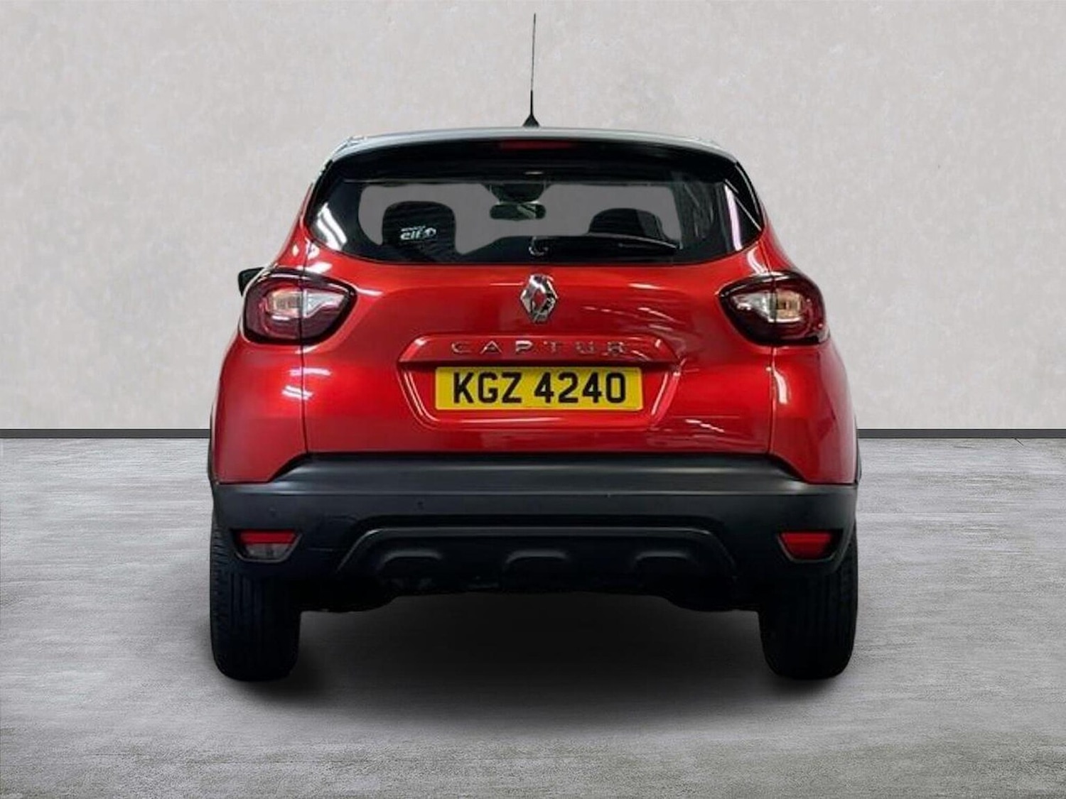 Used Renault Captur 2018 for sale - 76736686: Photo 4