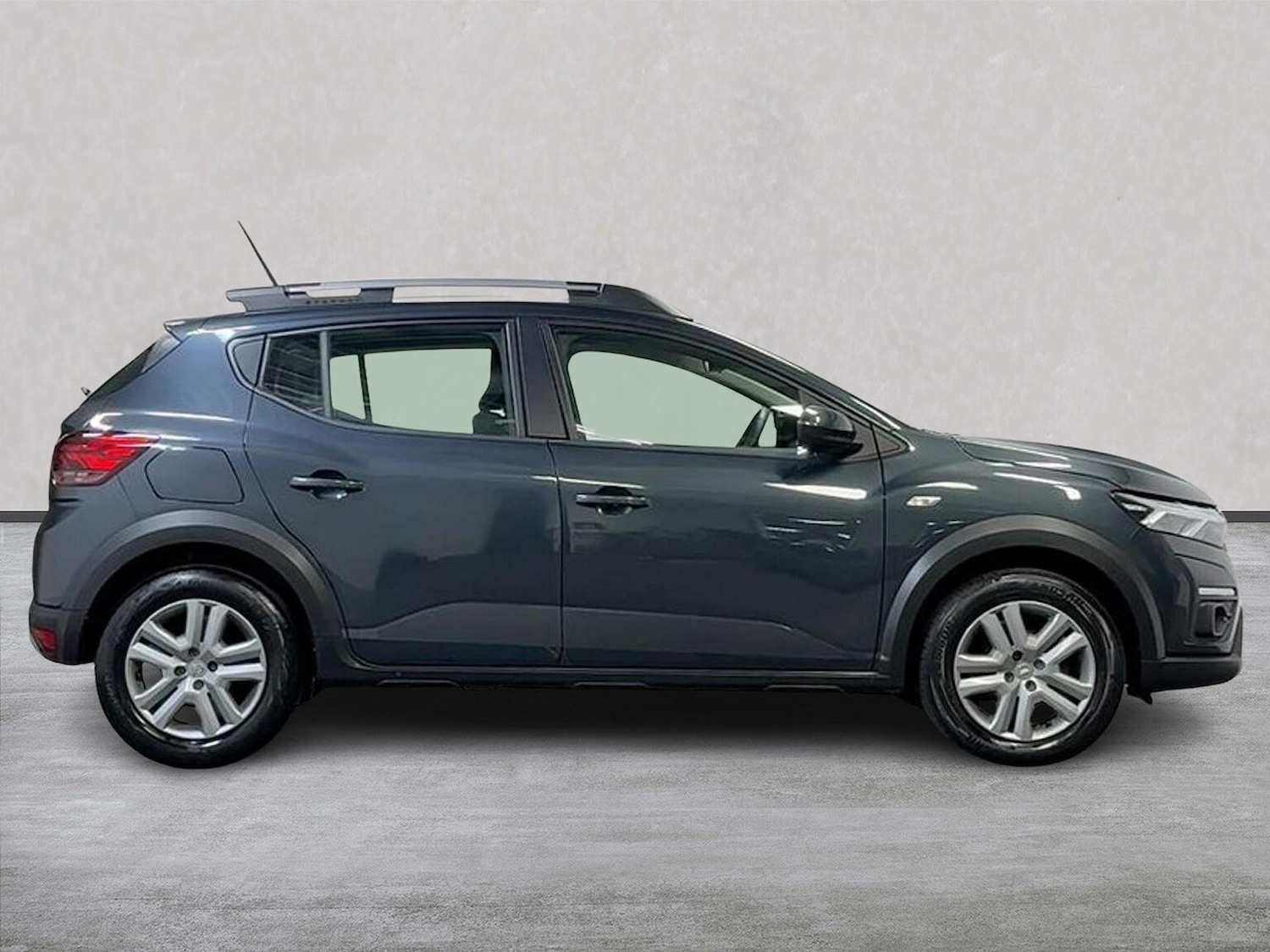 Used Dacia Sandero Stepway 2022 for sale - 76392460: Photo 3