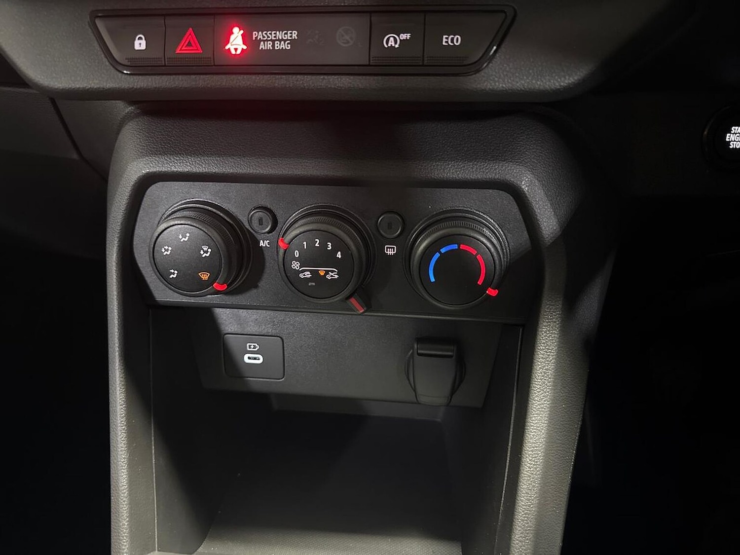 Used Dacia Sandero 2025 for sale - 77008255: Photo 23