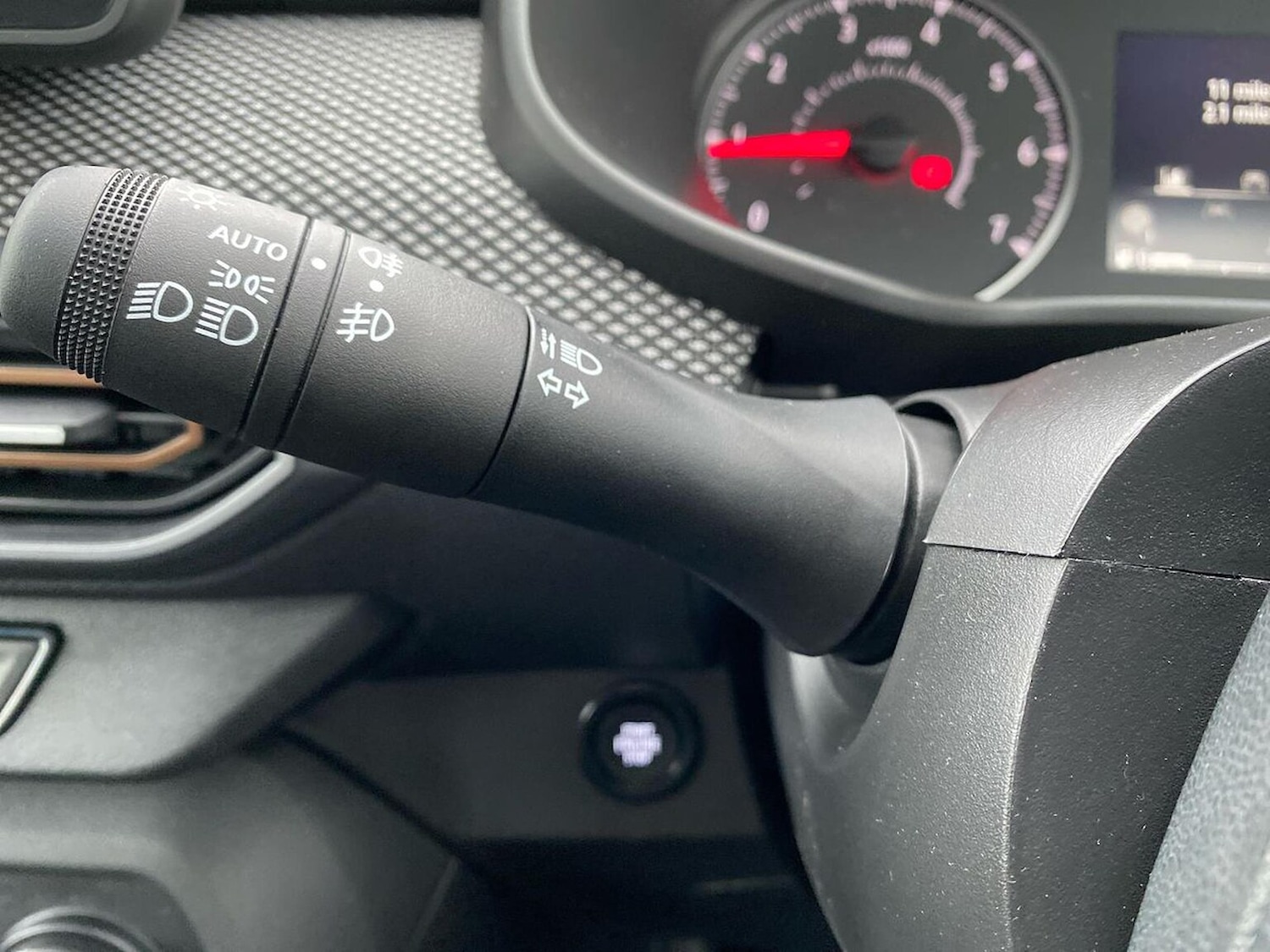 Used Dacia Sandero Stepway 2025 for sale - 77069951: Photo 28