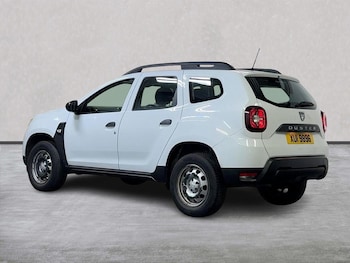 Used Dacia Duster 2021 for sale - 76611594: Photo
