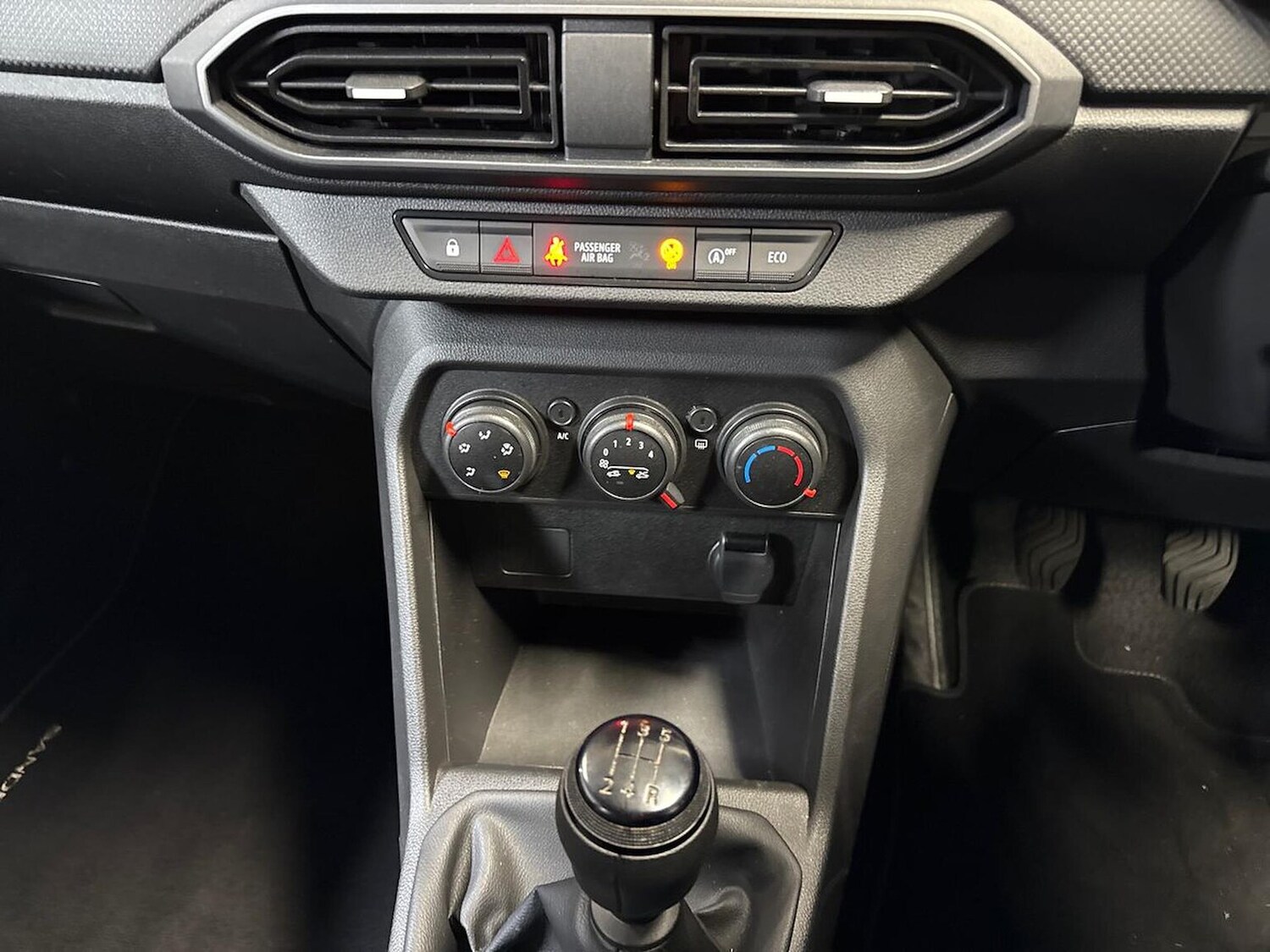 Used Dacia Sandero 2023 for sale - 76477221: Photo 11