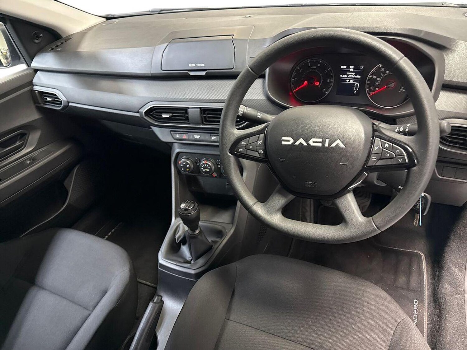 Used Dacia Sandero 2023 for sale - 76477221: Photo 9