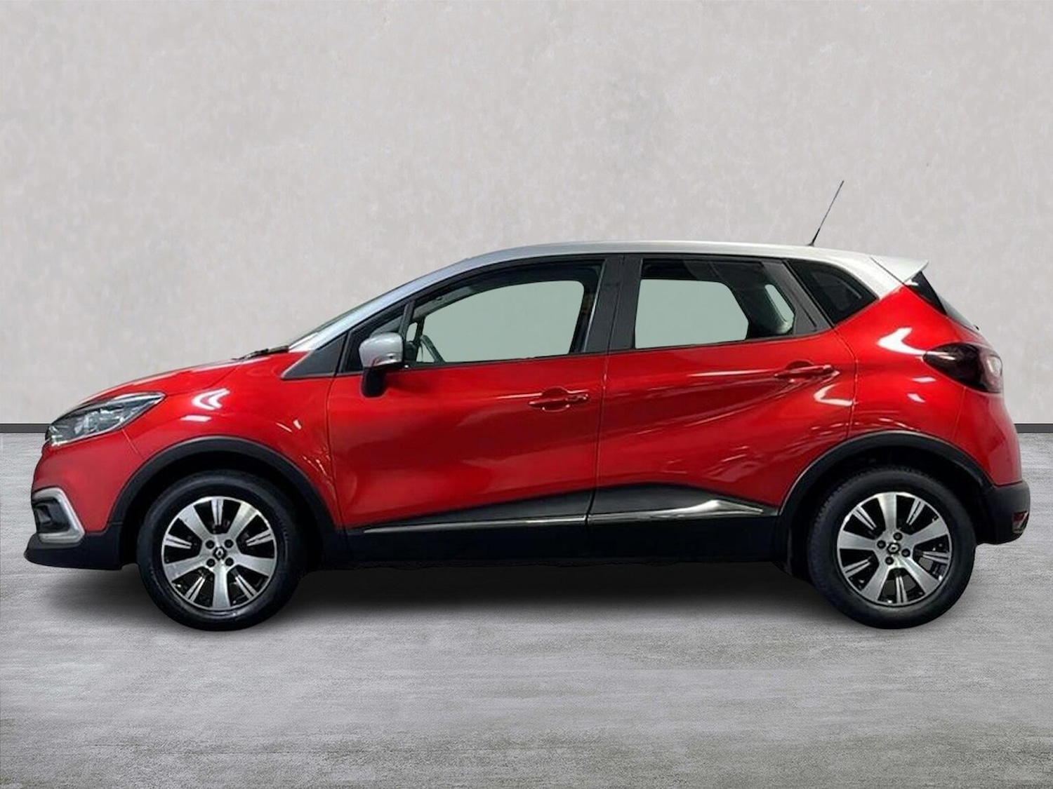 Used Renault Captur 2018 for sale - 76490680: Photo 19