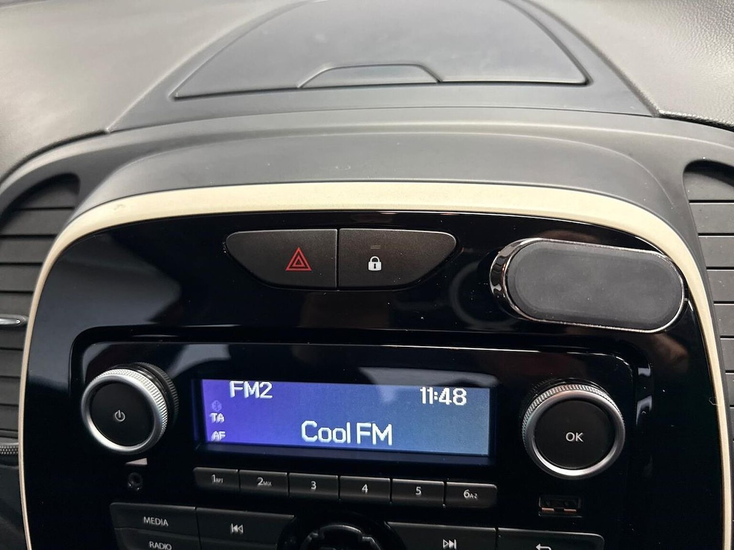 Used Renault Captur 2018 for sale - 76490680: Photo 22