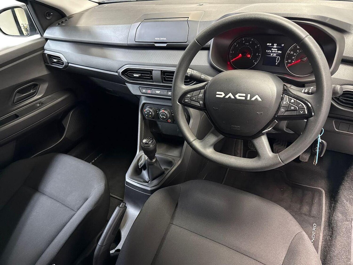 Used Dacia Sandero 2023 for sale - 76490697: Photo 8