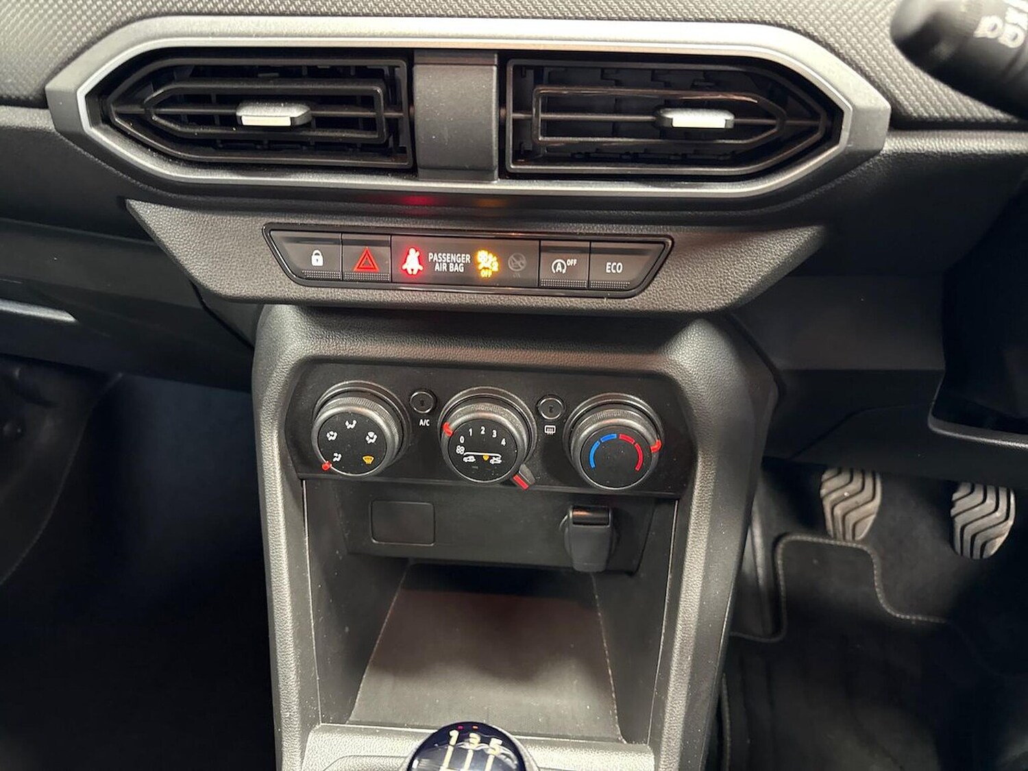 Used Dacia Sandero 2023 for sale - 76477222: Photo 11