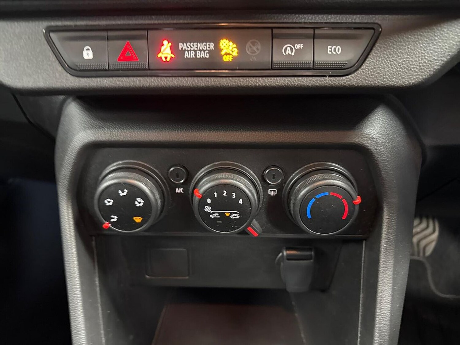 Used Dacia Sandero 2023 for sale - 76477222: Photo 12