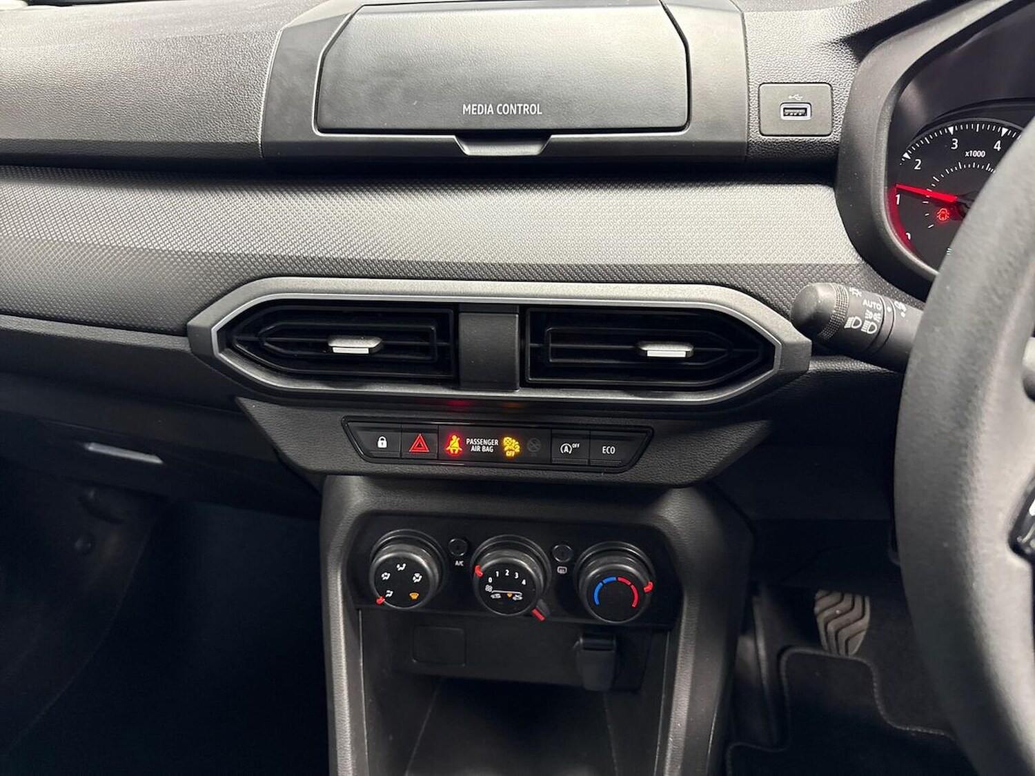 Used Dacia Sandero 2023 for sale - 76477222: Photo 23