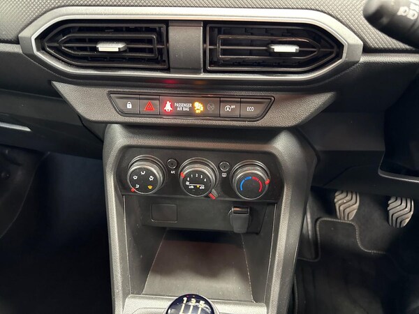 Used Dacia Sandero 2023 for sale - 76287213: Photo 11