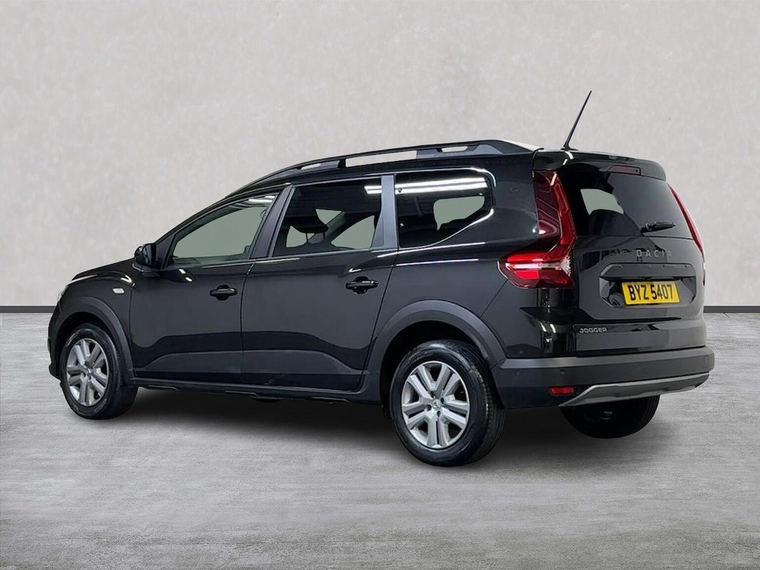 Used Dacia Jogger 2022 for sale - 76396896: Photo 2